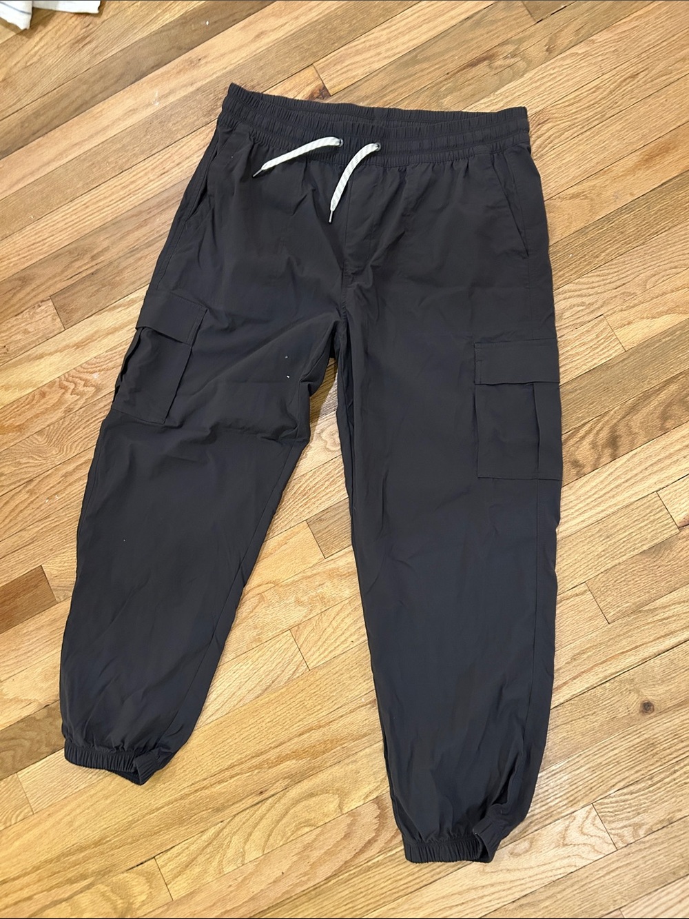 Vuori Black Cargo Jogger Track Pants
